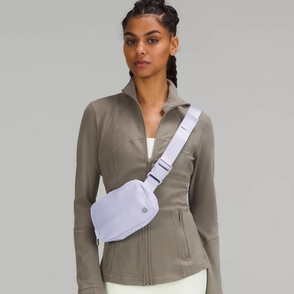 ❤️ Lululemon Extended Strap Everywhere Belt Bag EBB Pastel Blue NWT - Picture 12 of 12